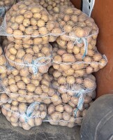 Sprzedam ziemniaki irga każde ilości  Cena 15kg 20zł przy większych ilościach cena podlega negocjacji