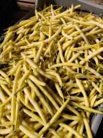 Sprzedam fasolkę UNIDOR. Ilość ok. 600 kg. Lokalizacja Lisów 05-610. Pakowane w torby po 5 kg