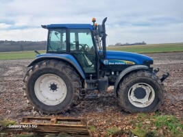 Używany ciągnik rolniczy New Holland 8560