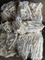 Sprzedam pietruszkę ilości paletowe towar bardzo ładny.