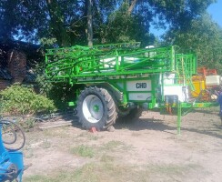 Opryskiwacz rolniczy przyczepiany CHD F5239 33m / 5600 litrów