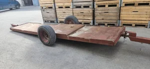 Sprzedam dwie dwókolki na 4 i 3 skrzynie .