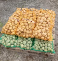 Sprzedam ziemniaki jadalne odmiany: Soraya, Surmia, Bila, Lord, Jurek, Lawenda. Pakowane w worki po 15 kg, cena 10 zł/worek do negocjacji