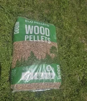 Sprzedam pellet drzewny. Worki 15 kg.